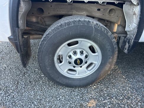 Used 2025 Chevrolet Silverado 2500 W/T w/ WT Convenience Package image 20