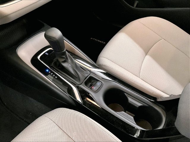 Used 2022 Toyota Corolla LE w/ Carpet Mat Package (TMS) FWD image 16
