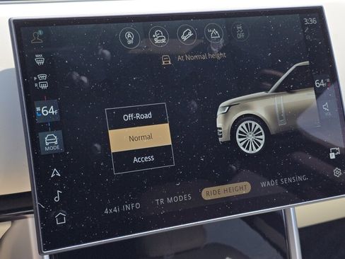 New 2025 Land Rover Range Rover SE image 14