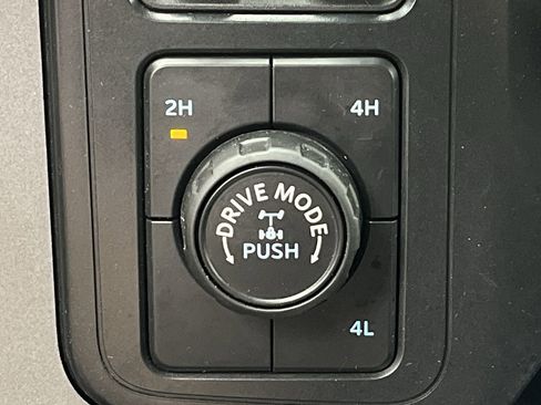 Used 2022 Ford F150 XLT w/ Max Trailer Tow Package image 16