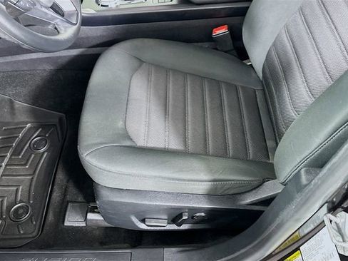 Used 2019 Ford Fusion SE image 26