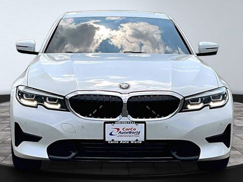 Used 2019 BMW 330i xDrive Sedan w/ Convenience Package AWD/4WD image 2