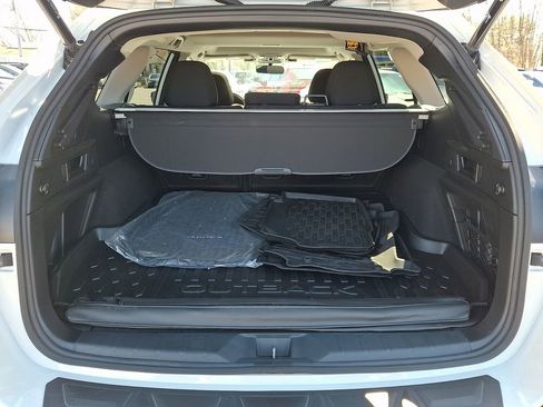 Used 2025 Subaru Outback Premium image 28