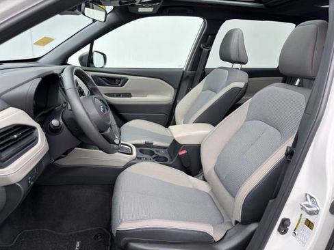 Used 2025 Subaru Forester Premium AWD/4WD image 21