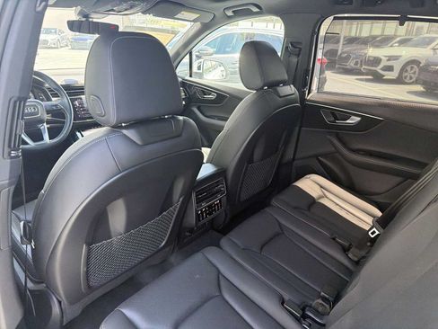 Certified 2025 Audi Q7 3.0T Premium Plus w/ Premium Plus Package AWD/4WD image 17