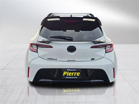 Used 2022 Toyota Corolla SE image 5