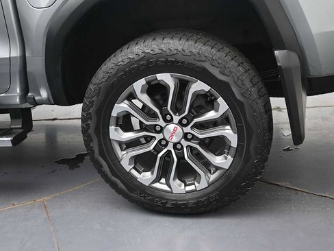 Used 2023 GMC Canyon Denali AWD/4WD image 5
