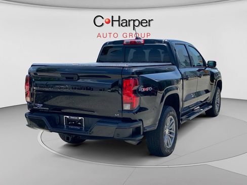 Used 2023 Chevrolet Colorado LT w/ LT Convenience Package II AWD/4WD image 3