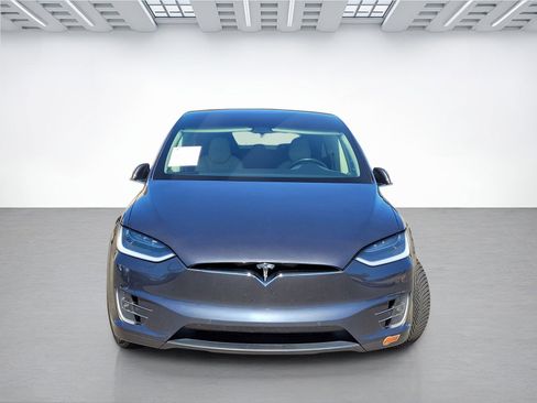 Used 2017 Tesla Model X 75D image 2