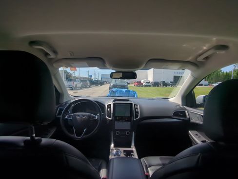 Used 2024 Ford Edge SEL AWD/4WD image 13
