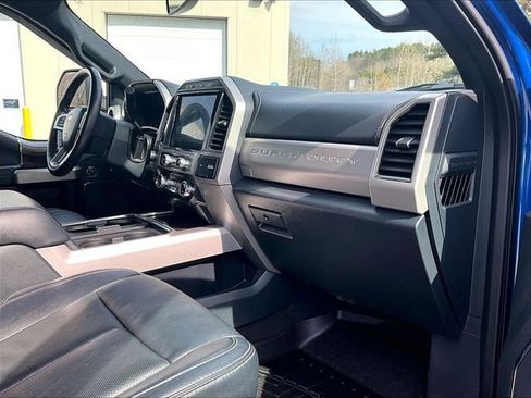Used 2022 Ford F250 Lariat w/ Tremor Off-Road Package image 17