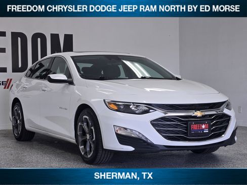 Used 2024 Chevrolet Malibu LT image 2