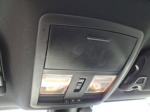 Used 2022 Dodge Challenger R/T w/ Blacktop Package image 30