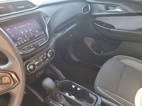 Used 2023 Chevrolet TrailBlazer LT w/ Convenience Package image 19