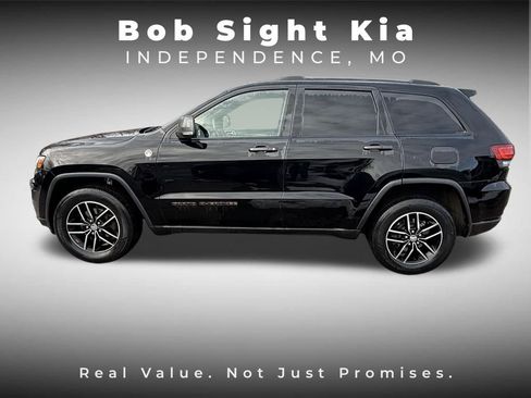 Used 2018 Jeep Grand Cherokee Trailhawk image 6