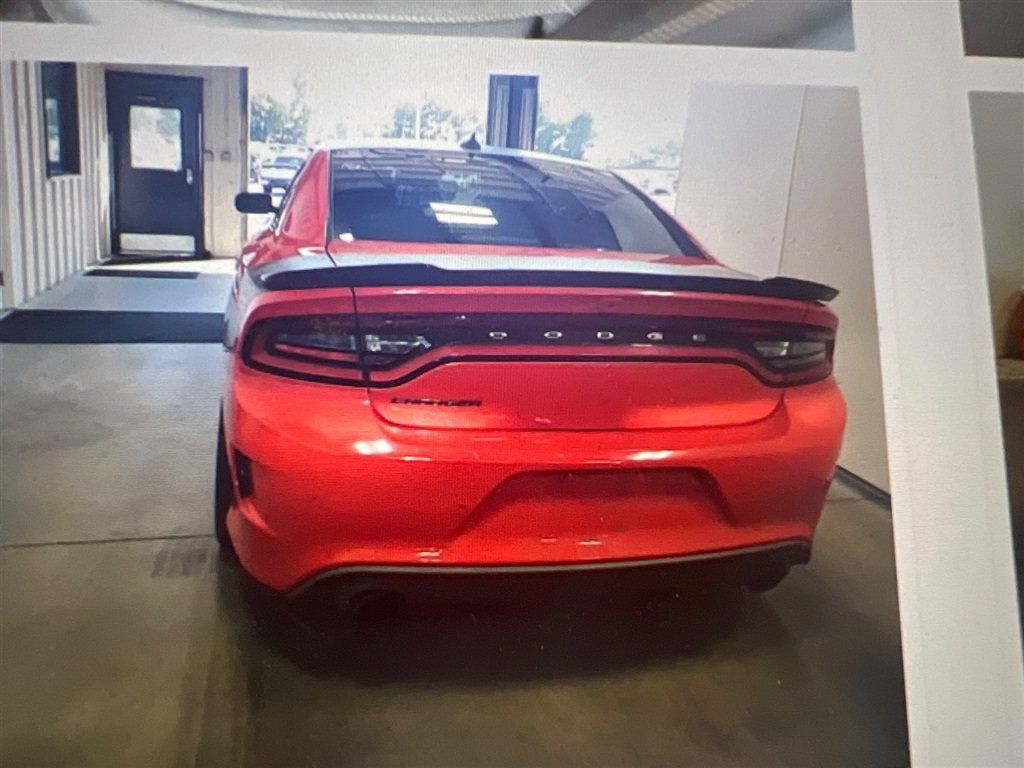 Used 2017 Dodge Charger R/T RWD image 3