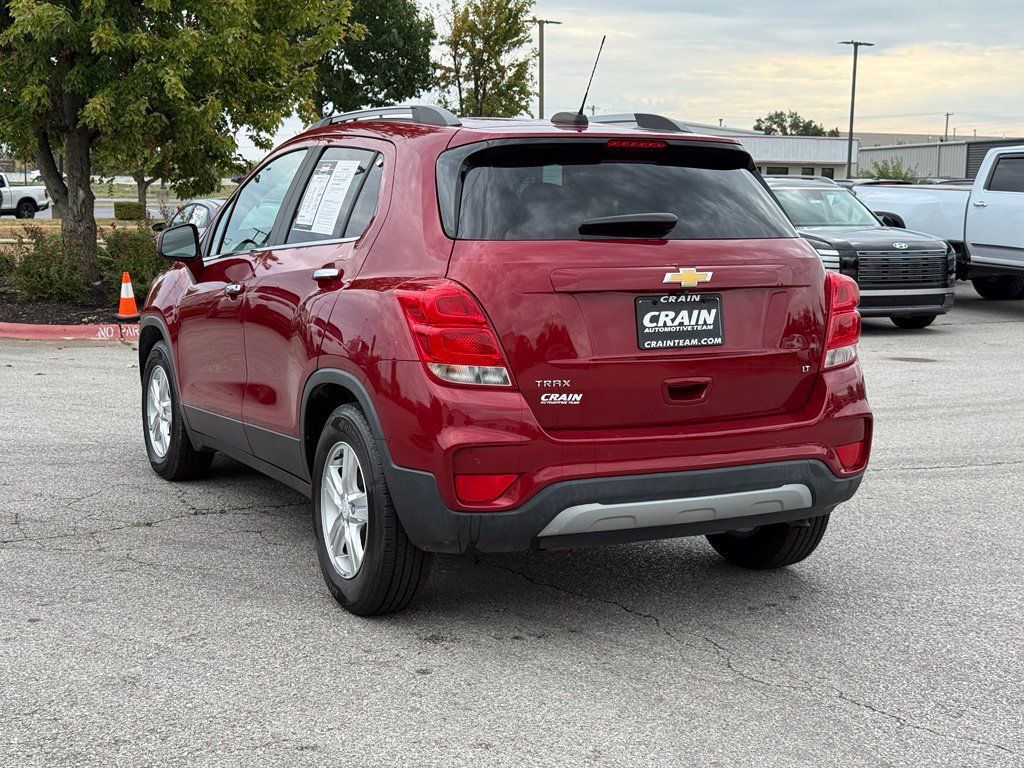 Used 2020 Chevrolet Trax LT w/ Driver Confidence Package FWD image 5