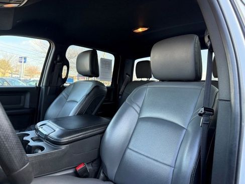 Used 2022 RAM 2500 Tradesman w/ Chrome Appearance Group image 14