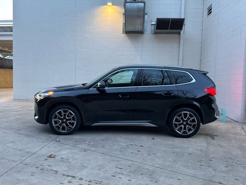 Certified 2025 BMW X1 xDrive28i image 5