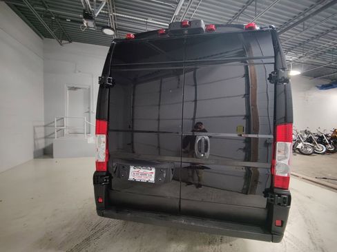 Used 2022 RAM ProMaster 2500 image 6