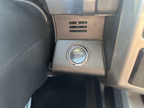 Used 2020 Ford F150 Lariat AWD/4WD image 17