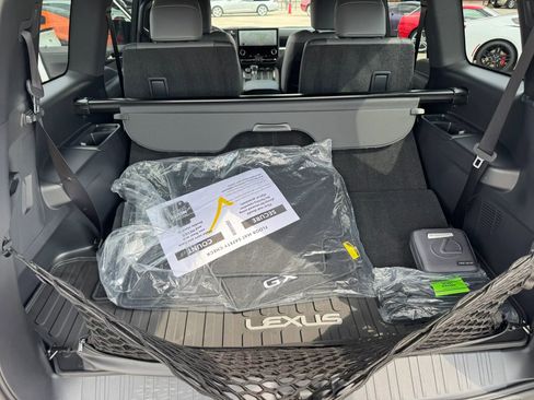 Used 2026 Lexus GX 550 w/ Accessory Package (2T) AWD/4WD image 46