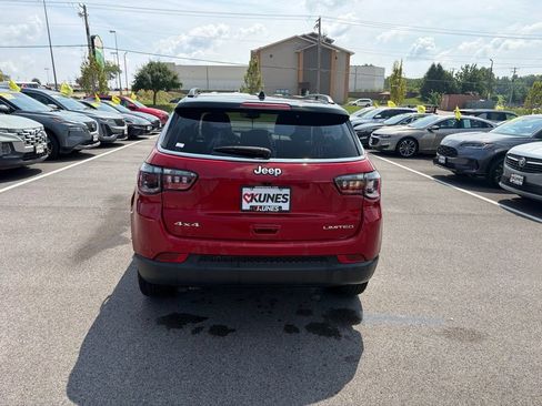 Used 2025 Jeep Compass Limited AWD/4WD image 10