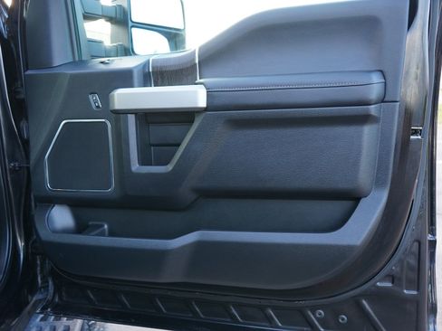 Used 2020 Ford F250 Lariat w/ Tremor Off-Road Package AWD/4WD image 9