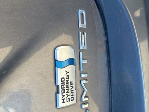 Used 2014 Toyota Avalon Limited image 9