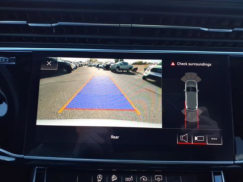 Used 2020 Audi Q7 3.0T Premium w/ Convenience Package image 21