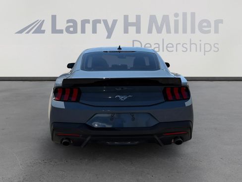 Used 2024 Ford Mustang Coupe RWD image 4