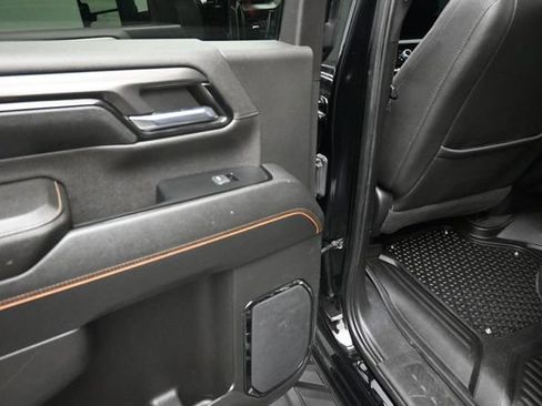 Used 2024 GMC Sierra 2500 AT4 w/ AT4 Premium Plus Package AWD/4WD image 16