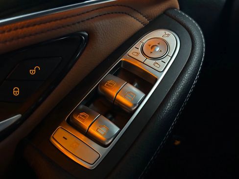 Used 2019 Mercedes-Benz GLC 300 4MATIC Coupe image 25