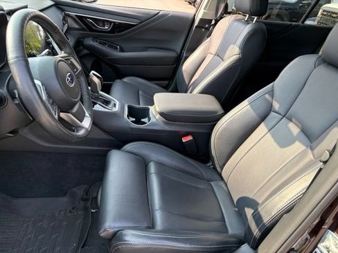 Used 2024 Subaru Outback Limited AWD/4WD image 9
