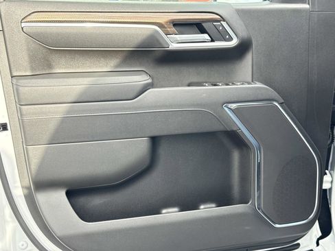 New 2026 Chevrolet Silverado 1500 LT w/ Leather Package image 8