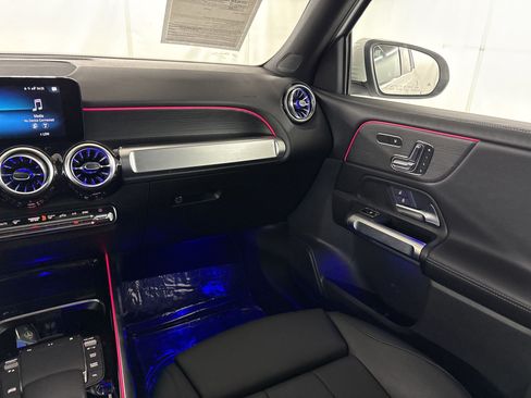 Certified 2023 Mercedes-Benz GLB 250 image 30