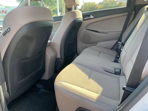 Used 2019 Hyundai Tucson SE FWD image 9