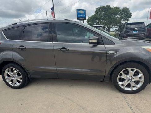Used 2016 Ford Escape Titanium FWD image 9