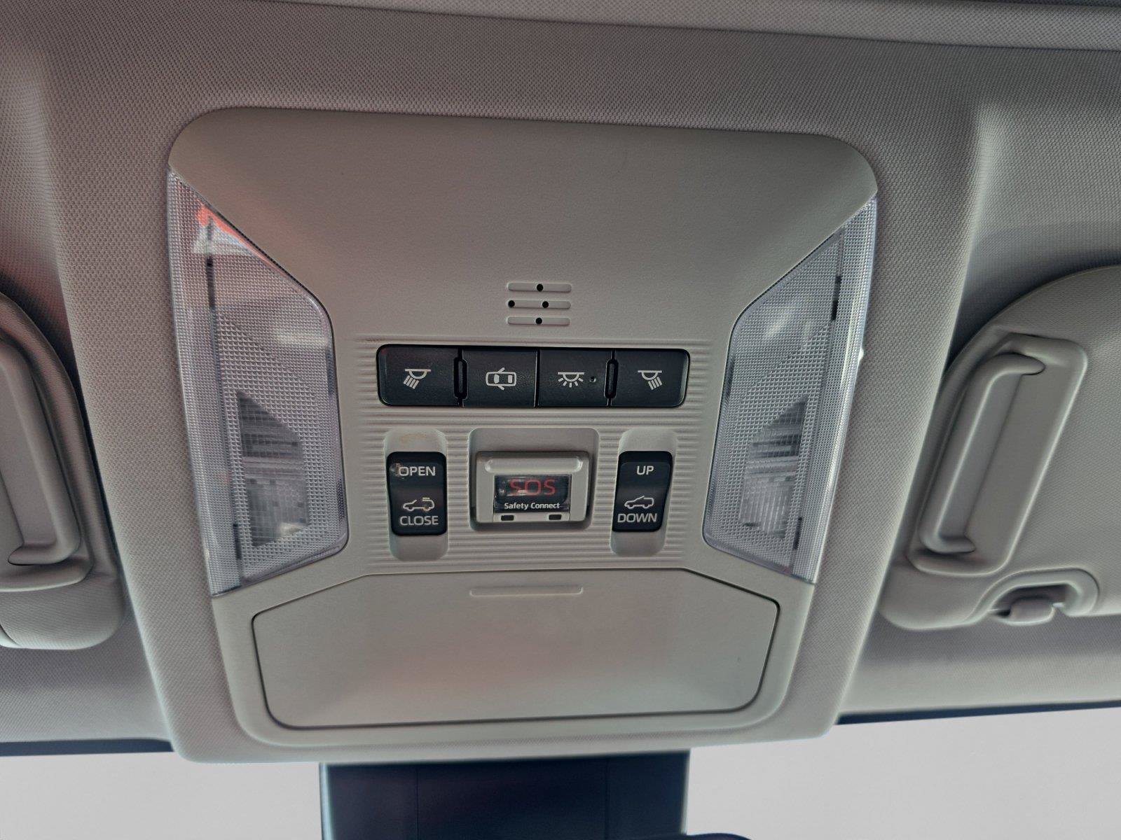Used 2019 Toyota RAV4 Adventure w/ Carpet Mat Package AWD/4WD image 27