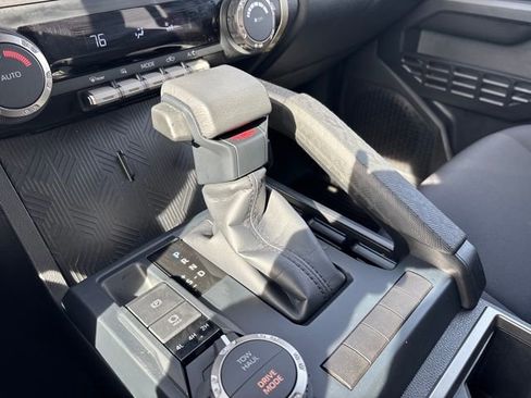 Used 2024 Toyota Tacoma TRD Sport AWD/4WD image 21