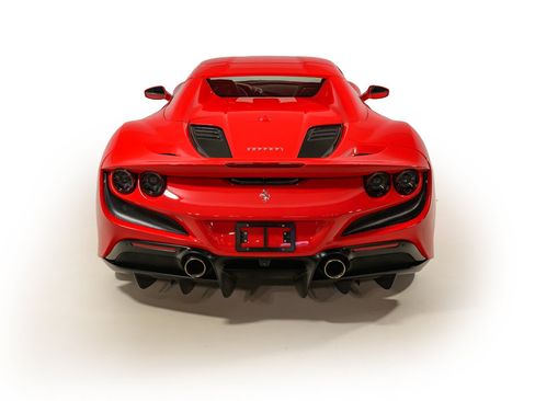 Used 2022 Ferrari F8 Tributo RWD image 13