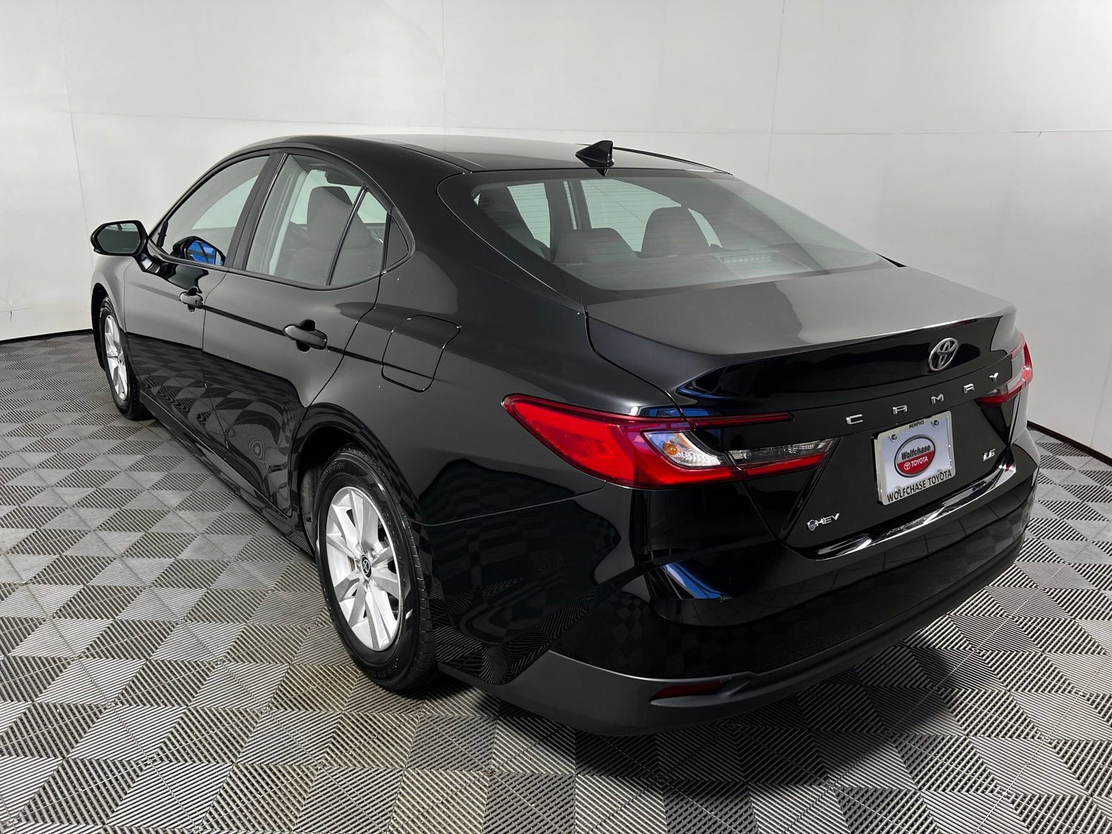 Certified 2025 Toyota Camry LE FWD image 7