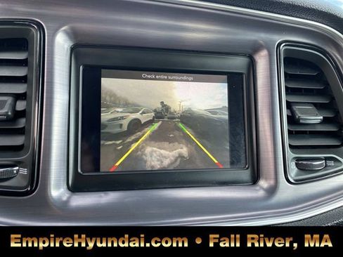 Used 2018 Dodge Challenger SXT image 11