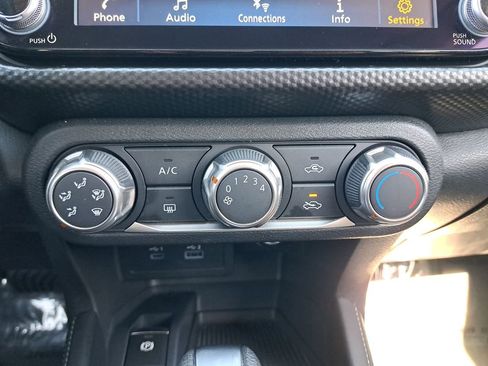 Used 2023 Nissan Kicks SV FWD image 22