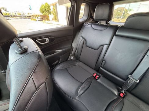 Used 2026 Jeep Compass Trailhawk AWD/4WD image 35