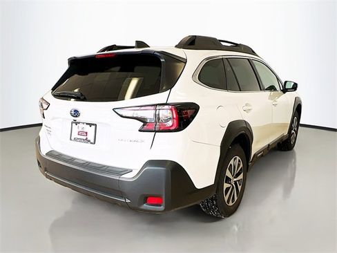 Certified 2025 Subaru Outback Premium w/ Popular Package #1A image 38