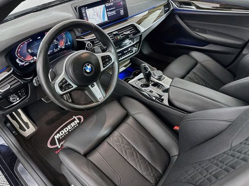 Used 2021 BMW 530i xDrive w/ M Sport Package AWD/4WD image 8