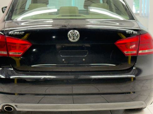 Used 2013 Volkswagen Passat TDI SE FWD image 11