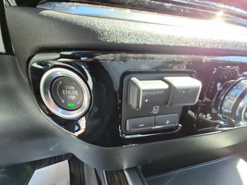 New 2026 GMC Sierra 1500 Elevation image 27