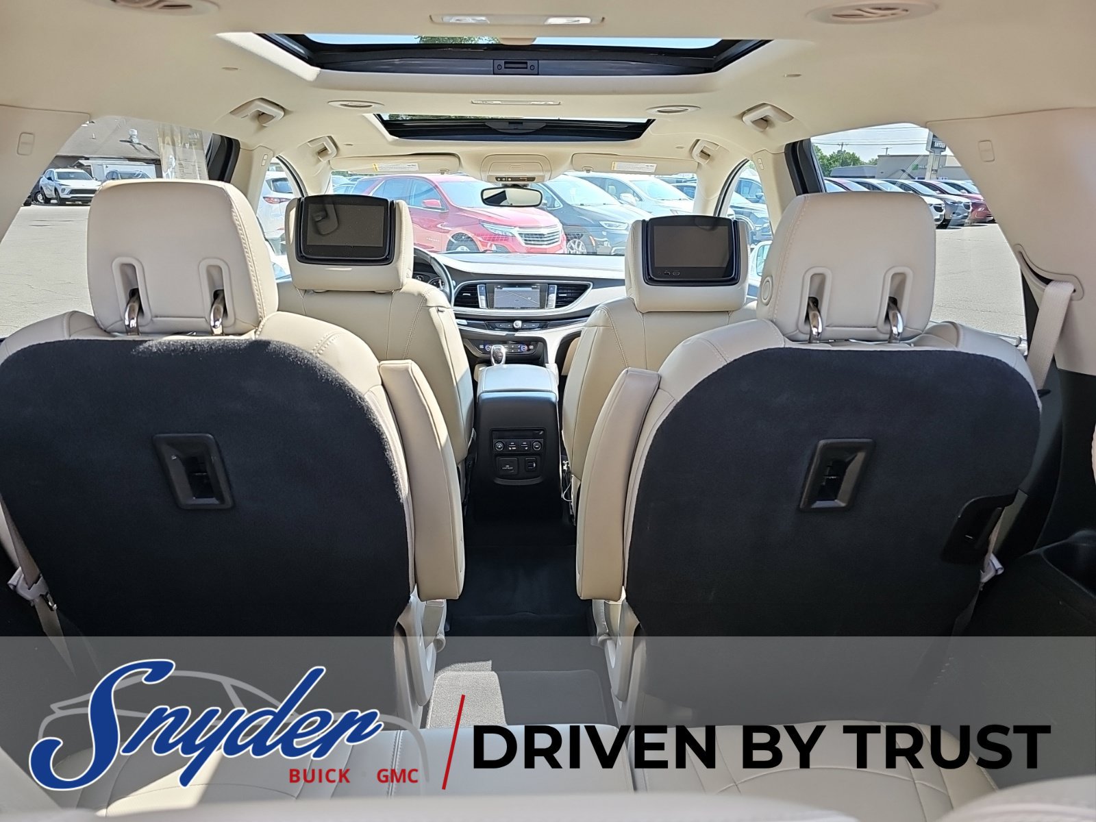 Used 2018 Buick Enclave Premium FWD image 32